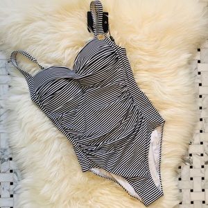 NIP TUCK black and white Swimsuit NWT